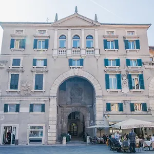 Gasthof Domus Nova Palace - Italian Homing, Verona