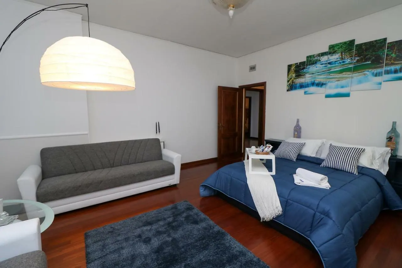 *** Guest house Vitti'S Home Verona Italy