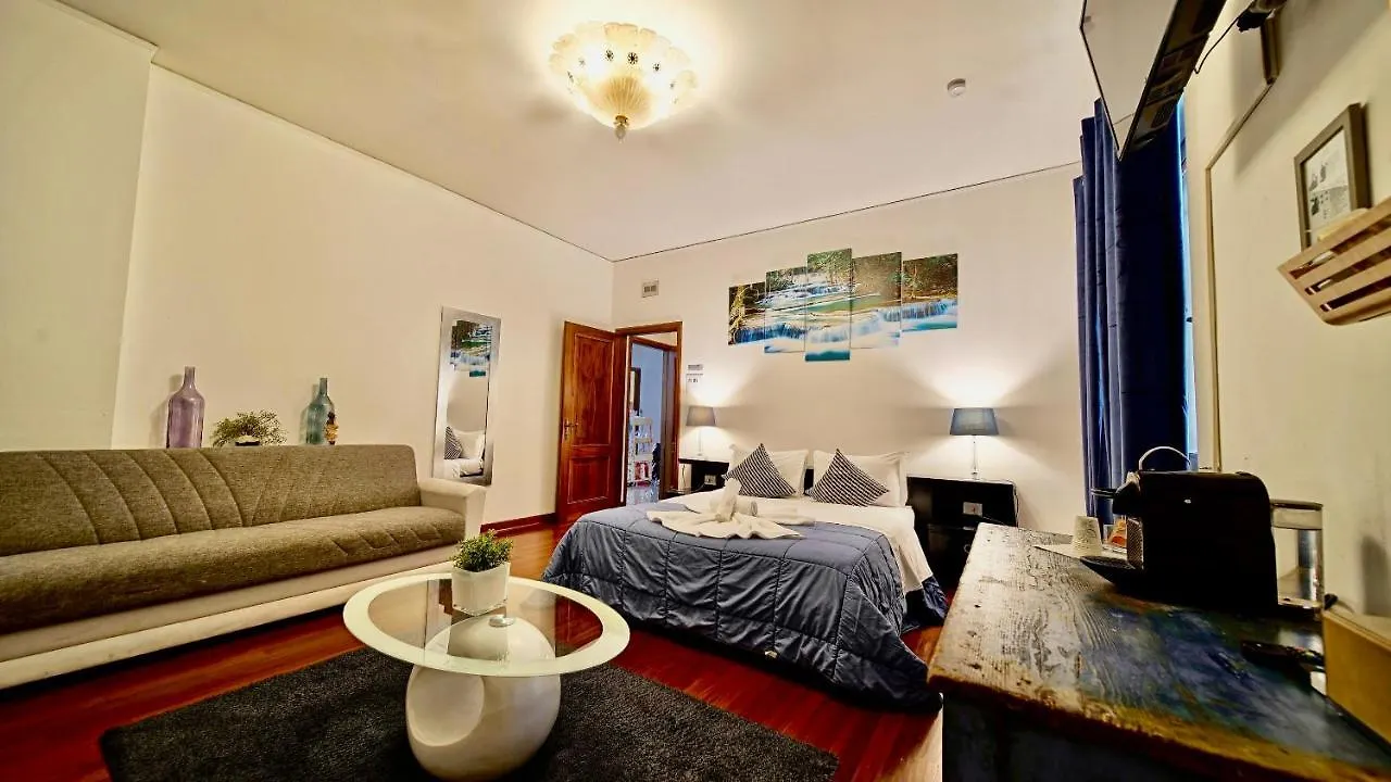 Vitti'S Home Verona