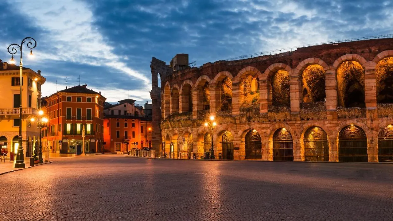 Vitti'S Home Verona 3*,  Italien
